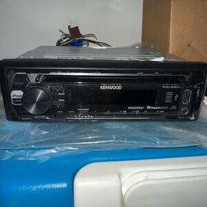 Kenwood Black Car Stereo Receiver and pioneer speakers new